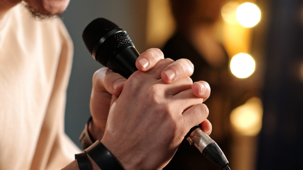 Contratar artista y presentadores para eventos